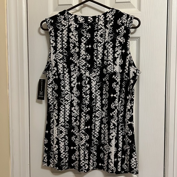 Inc International concepts black and white top - Picture 4 of 6